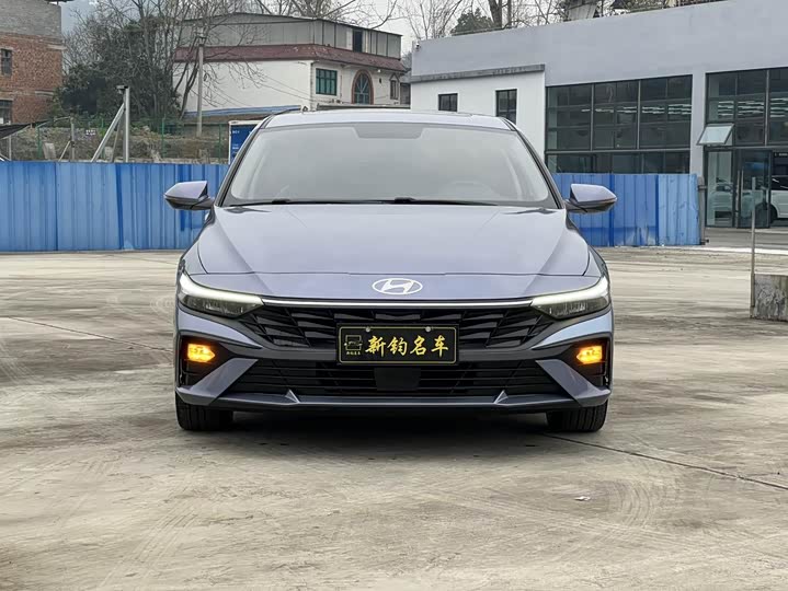 Фото 2 - Hyundai Elantra N line