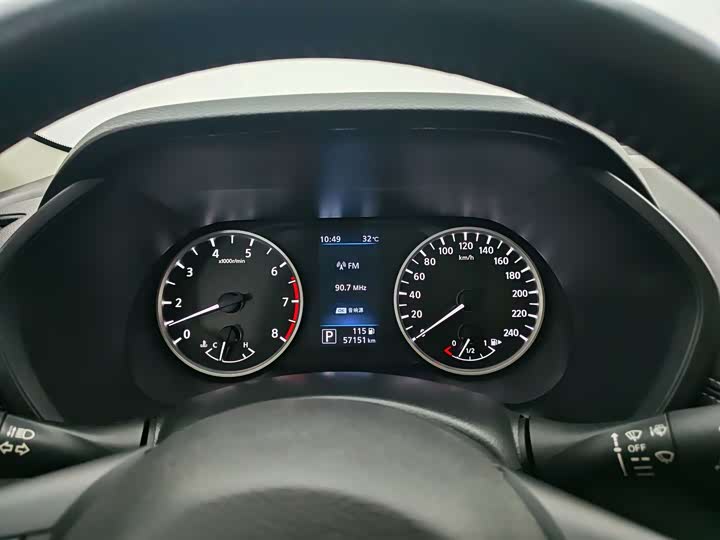 Фото 7 - Nissan Sylphy