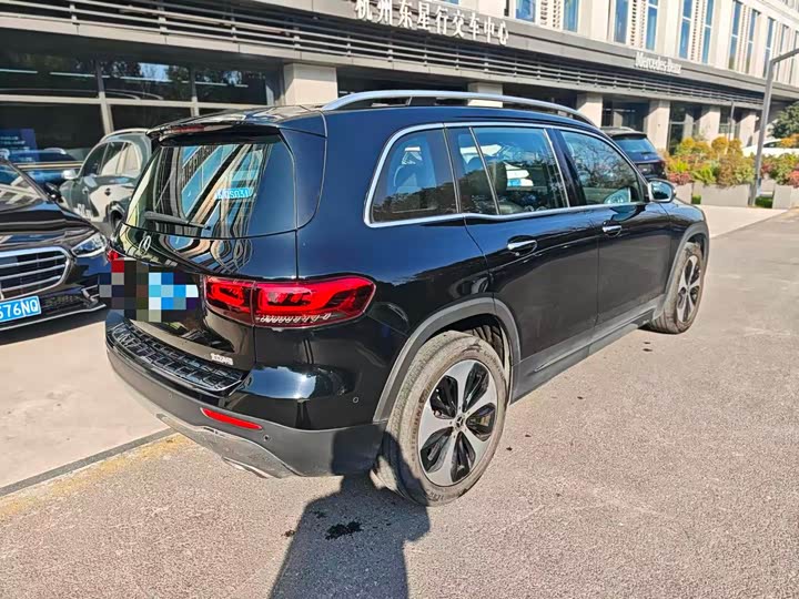 Фото 2 - Mercedes-Benz GLB-Class