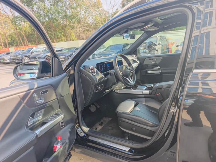 Фото 4 - Mercedes-Benz GLB-Class