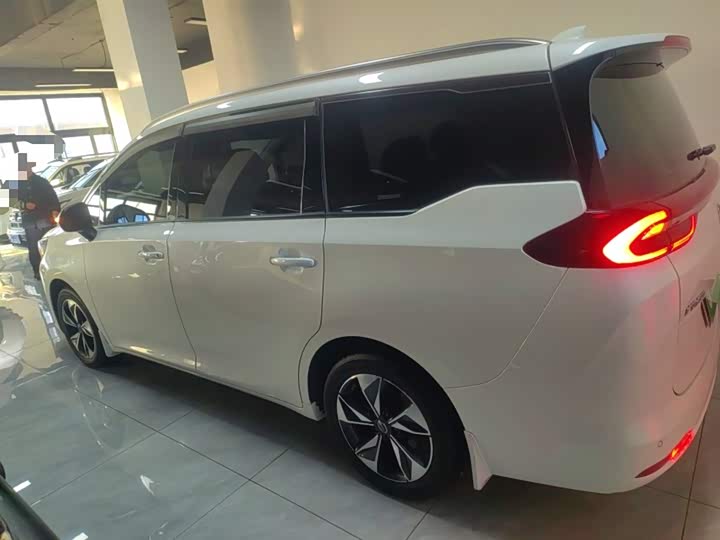 Фото 5 - GAC Trumpchi M6