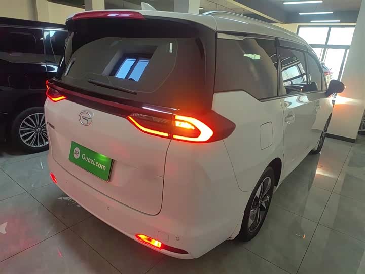 Фото 7 - GAC Trumpchi M6