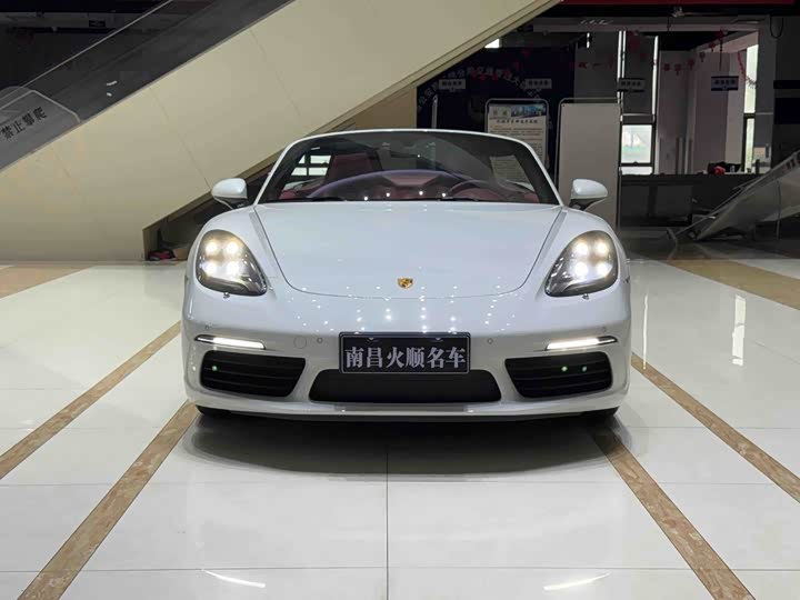 Фото 2 - Porsche 718