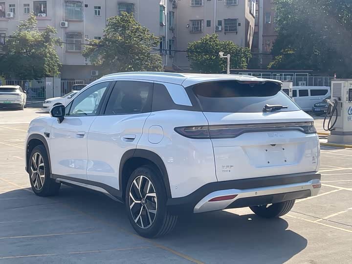 Фото 4 - BYD Song L DM-i Hybrid