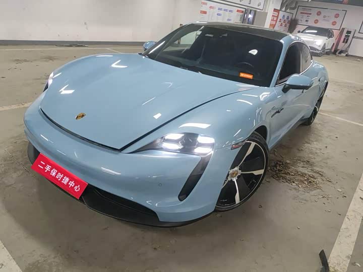 Фото 1 - Porsche Taycan