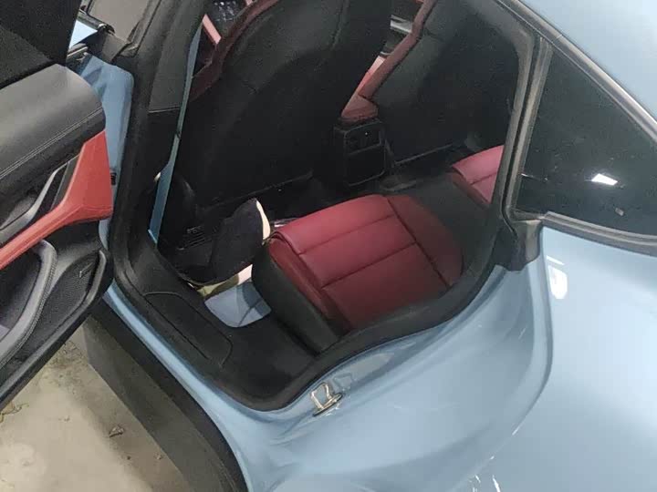 Фото 6 - Porsche Taycan