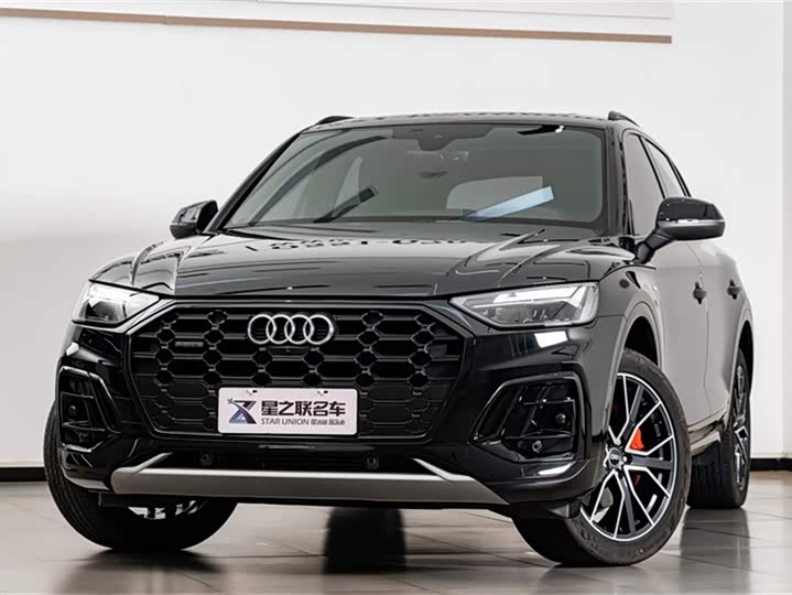 Фото 2 - Audi Q5L