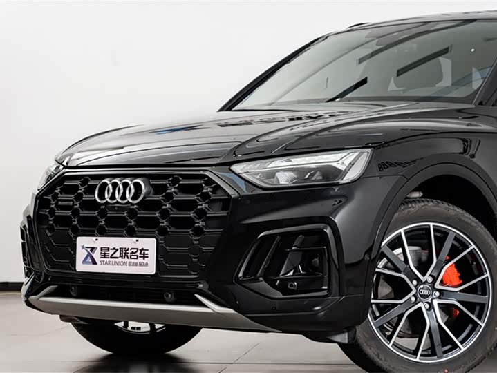 Фото 3 - Audi Q5L