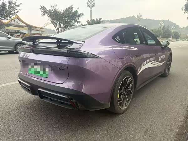 Фото 9 - Changan Deepal L06