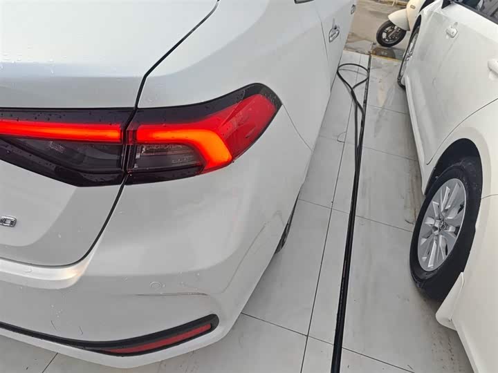 Фото 8 - Toyota Allion