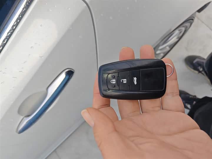 Фото 9 - Toyota Allion