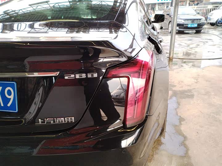 Фото 8 - Cadillac CT5