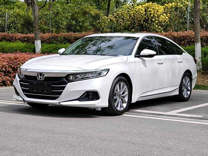 Фото 1 - Honda Accord