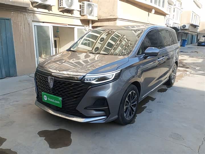 Фото 1 - Roewe iMax 8