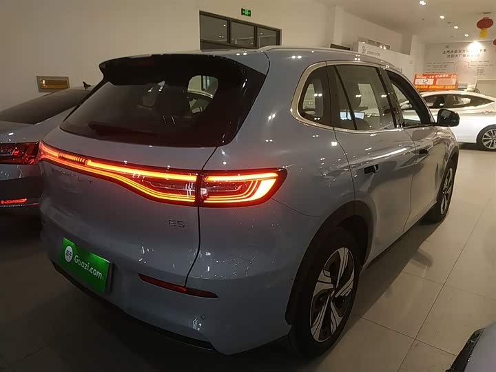 Фото 7 - Geely Galaxy E5