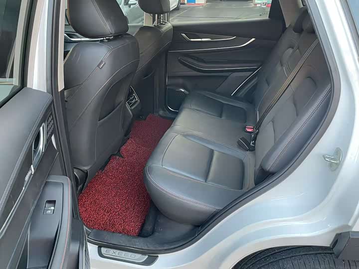 Фото 5 - Exeed LX