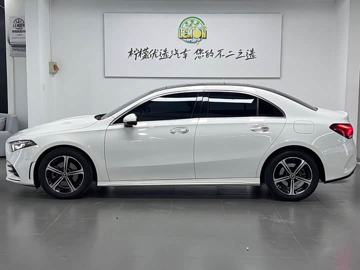 Фото 4 - Mercedes-Benz A-Class