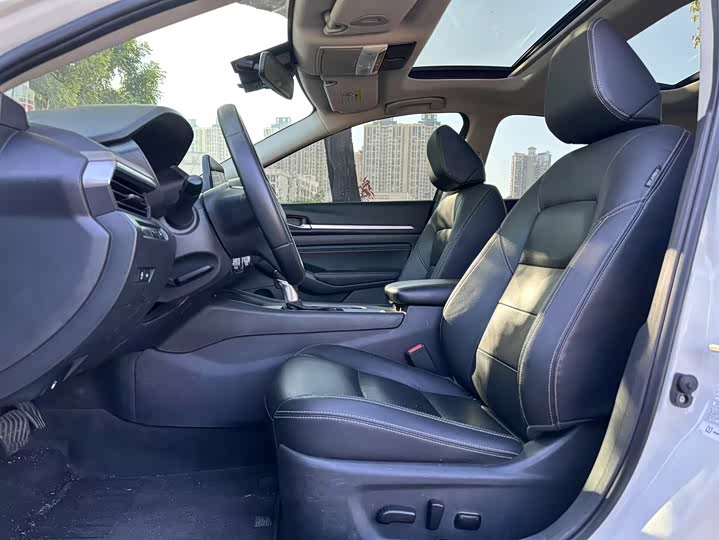 Фото 3 - Nissan Teana