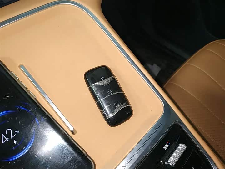 Фото 9 - Geely Galaxy Starship 7