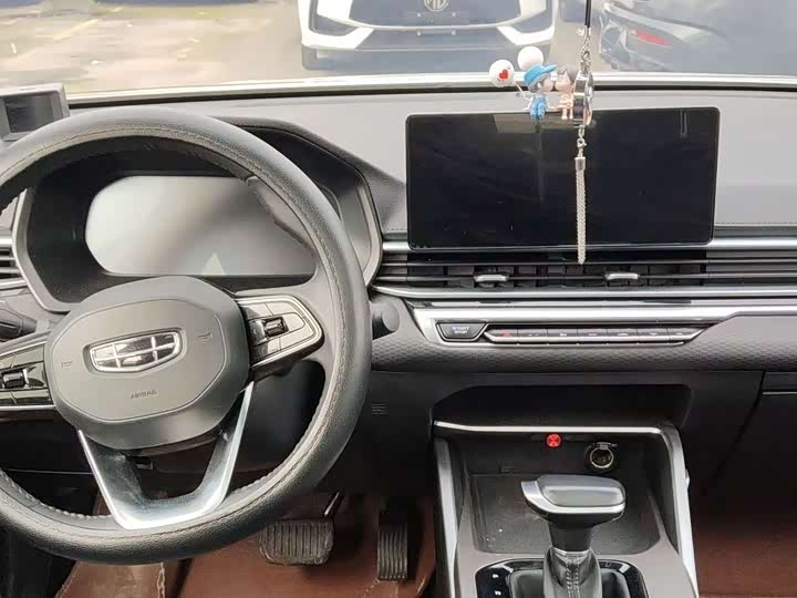 Фото 5 - Geely Emgrand