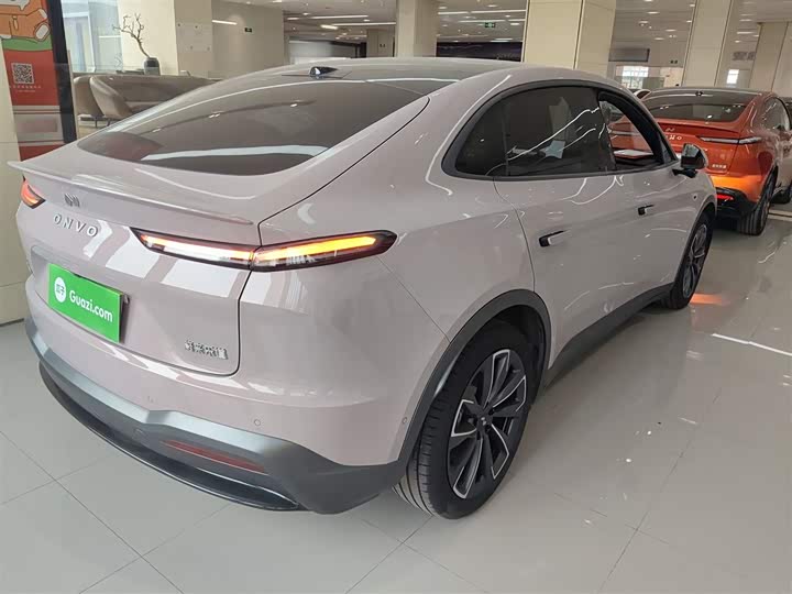 Фото 7 - Nio Onvo L60