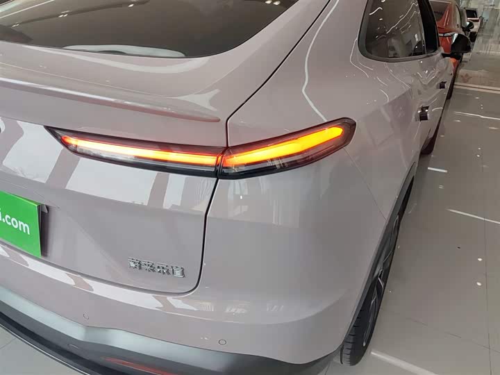 Фото 8 - Nio Onvo L60