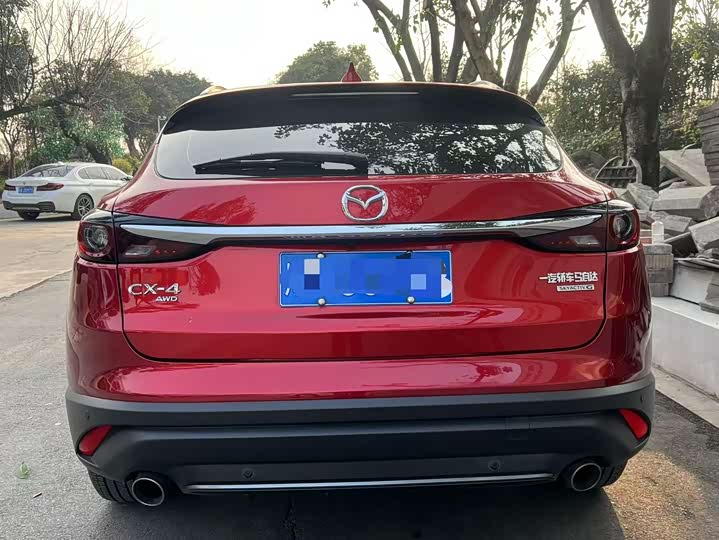 Фото 7 - Mazda CX-4