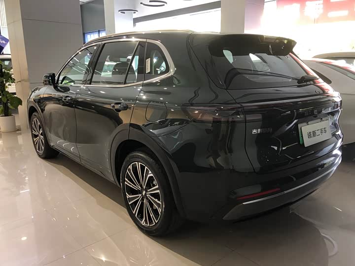 Фото 4 - Geely Galaxy Starship 7