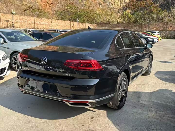 Фото 9 - Volkswagen Magotan