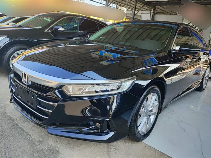 Фото 1 - Honda Accord