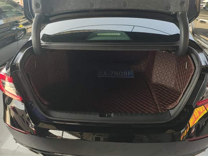 Фото 4 - Honda Accord