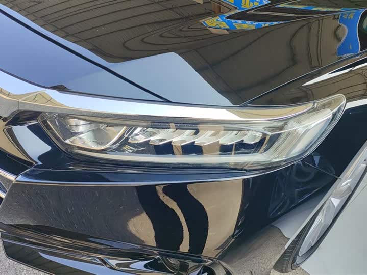 Фото 5 - Honda Accord