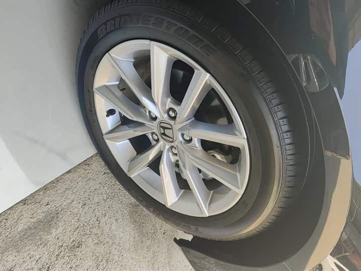 Фото 6 - Honda Accord