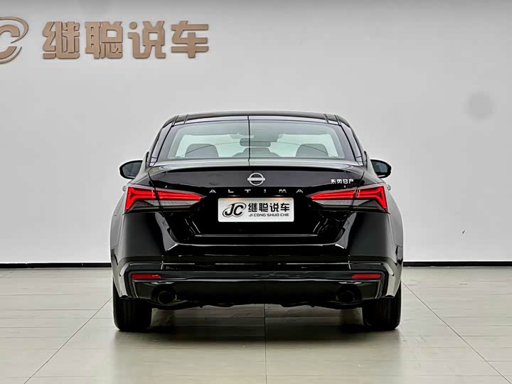 Фото 4 - Nissan Teana