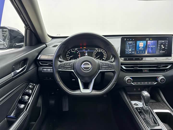 Фото 9 - Nissan Teana