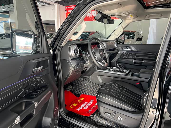 Фото 7 - Tank 300