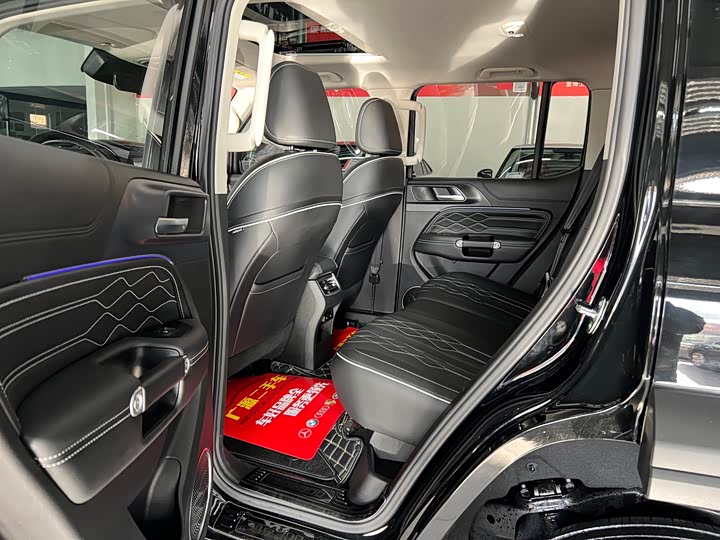 Фото 8 - Tank 300