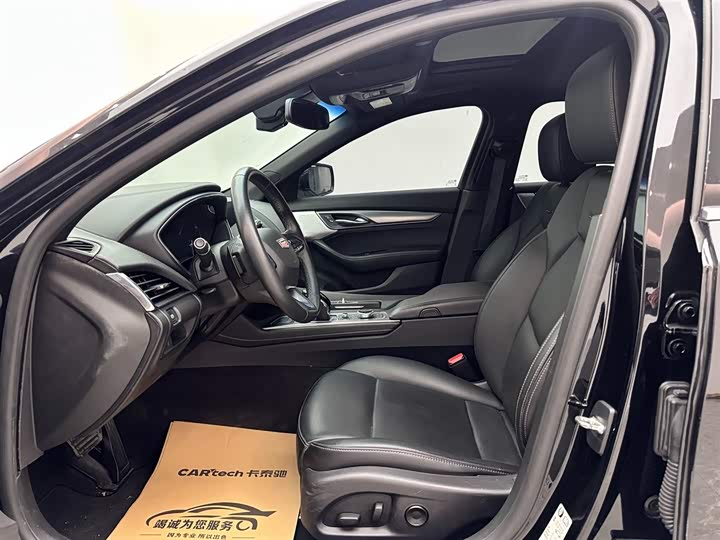 Фото 8 - Cadillac CT5