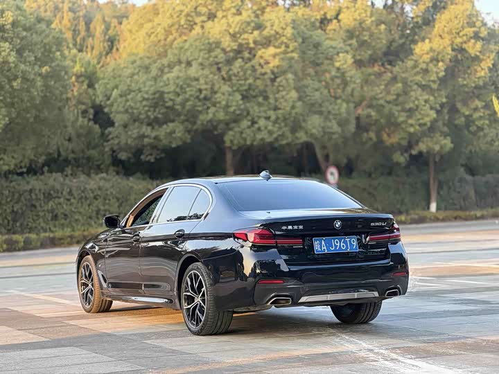 Фото 4 - BMW 5 Series