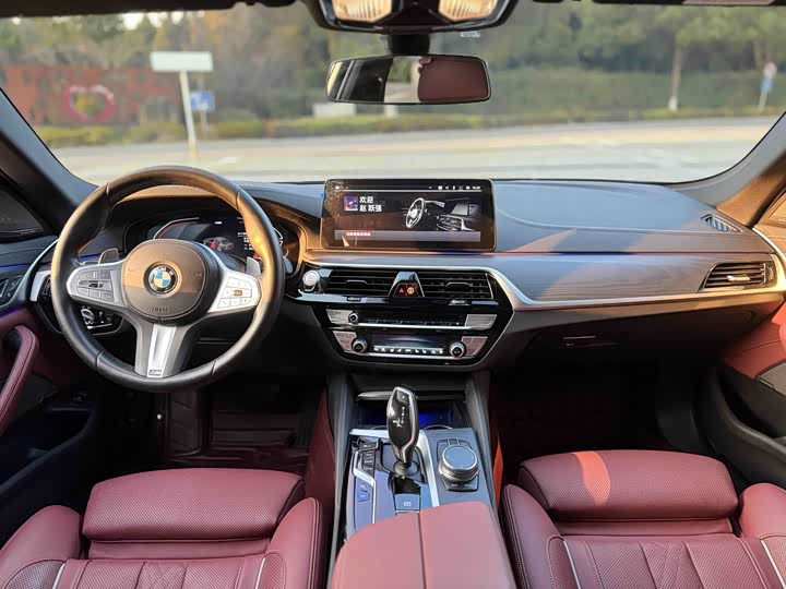 Фото 9 - BMW 5 Series