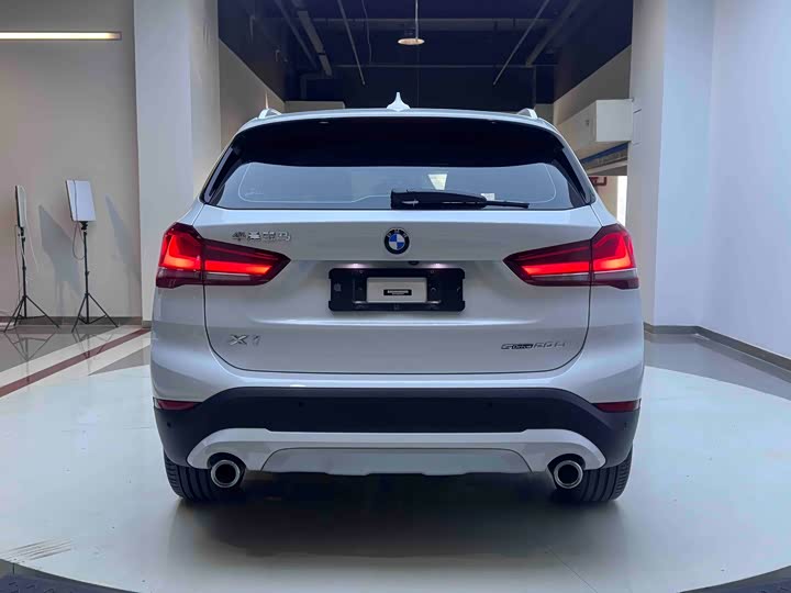 Фото 5 - BMW X1