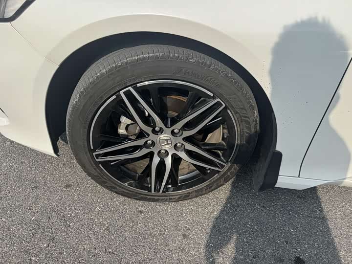 Фото 2 - Honda Accord