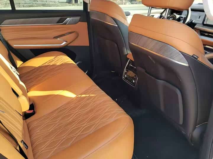 Фото 4 - Tank 500