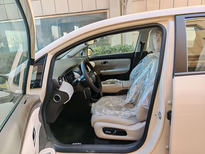 Фото 8 - GAC Aion UT