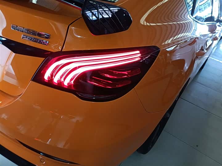 Фото 8 - MG Motor 6