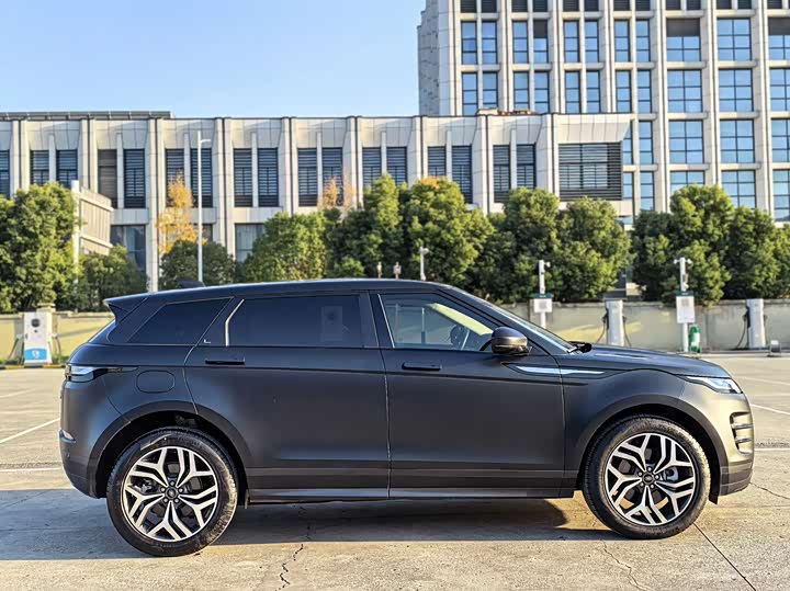 Фото 3 - Land Rover Range Rover Evoque L