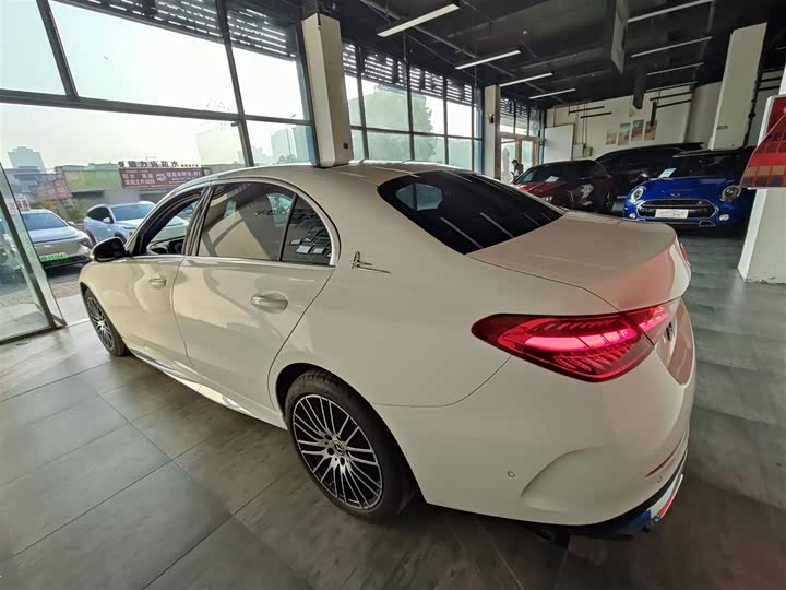 Фото 5 - Mercedes-Benz C-Class