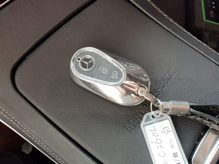 Фото 9 - Mercedes-Benz C-Class