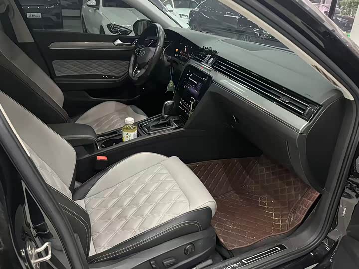 Фото 7 - Volkswagen Magotan