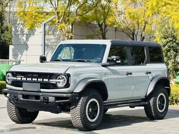 Фото 1 - Ford Bronco